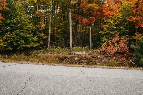 Huntsville, ON P1H 0A8,130 Deerfoot TRL