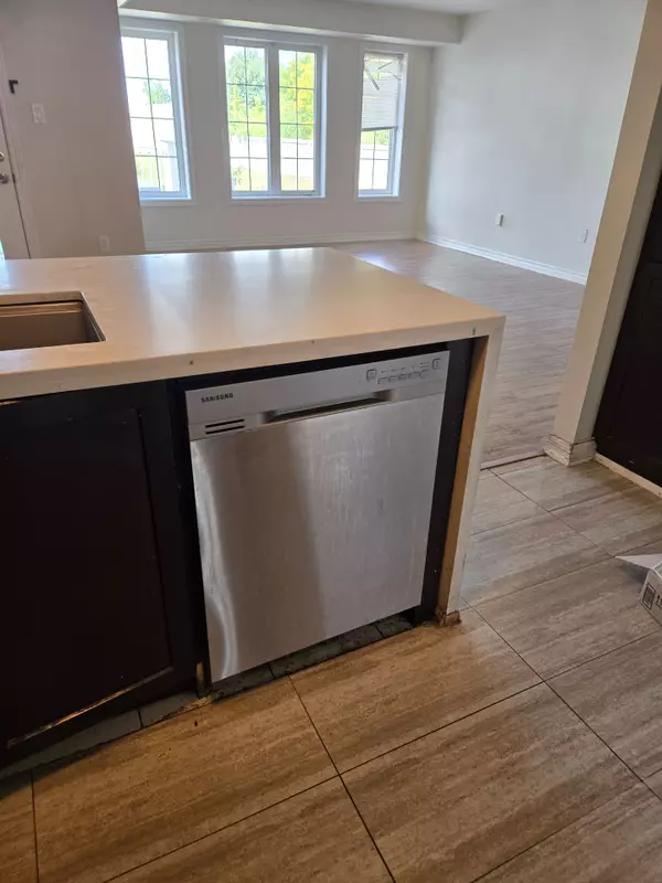 Cambridge, ON N3H 0C6,420 Linden DR #38