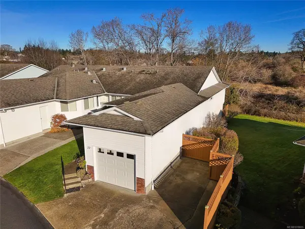 Saanich, BC V8Z 4W8,4125 INTERURBAN Rd #27