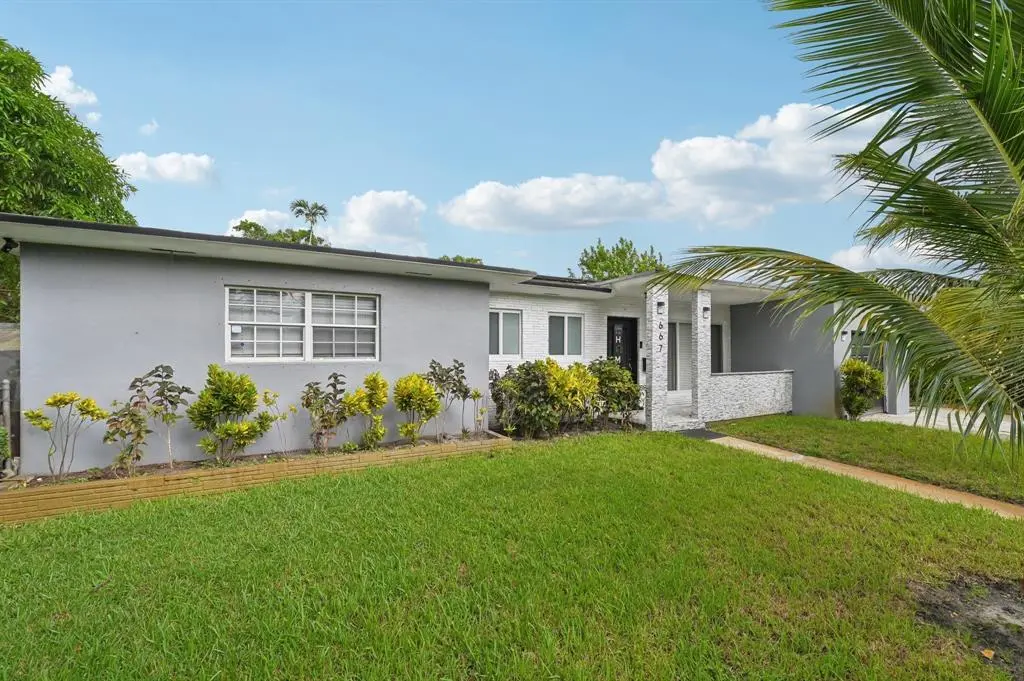 Fort Lauderdale, FL 33312,667 W Melrose Cir