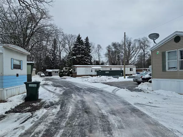 Burton, MI 48509,4403 Davison RD