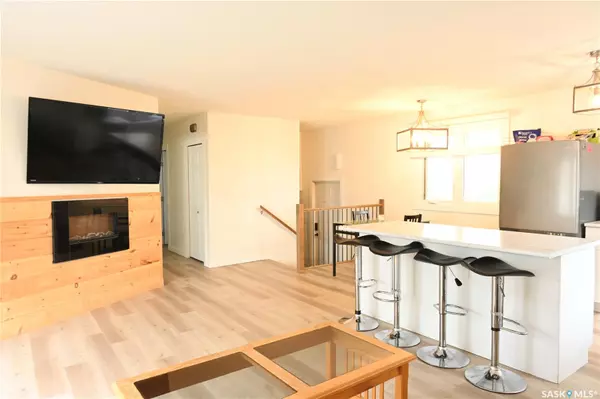 Hanley, SK S0G 2E0,103 3rd AVENUE