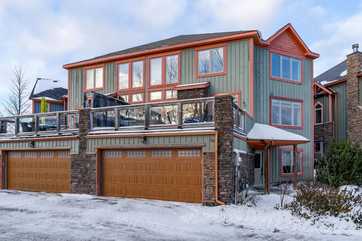 Blue Mountains, ON L9Y 0V4,204 Blueski George CRES #58