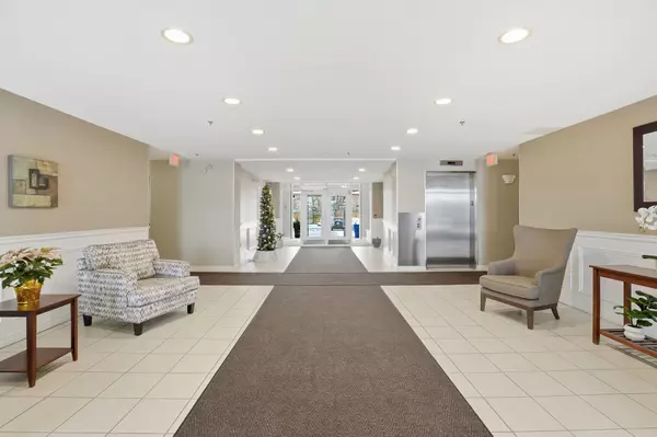 Burlington, ON L7L 7K7,4450 Fairview ST #405