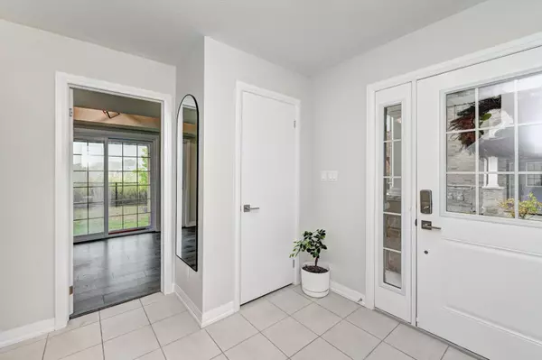 Kitchener, ON N2P 0J7,14 Bank Swallow CRES