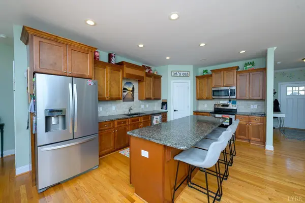 1153 Carlton Pl, Forest, VA 24551