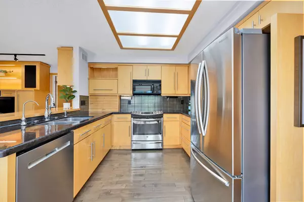 Guelph, ON N1E 4B4,33 Walnut DR