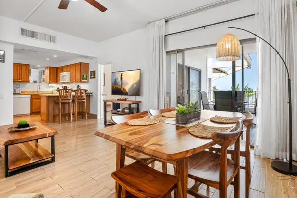 Kailua-kona, HI 96740,75-6040 ALII DR #714