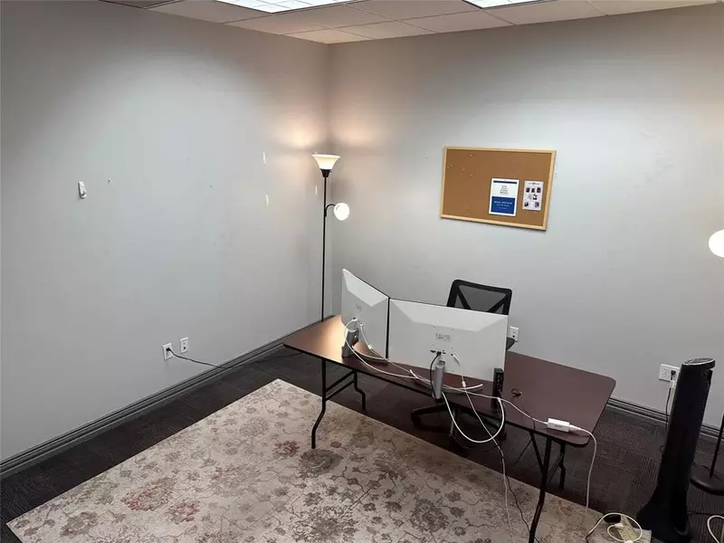 6115 Camp Bowie Boulevard #B, Fort Worth, TX 76116