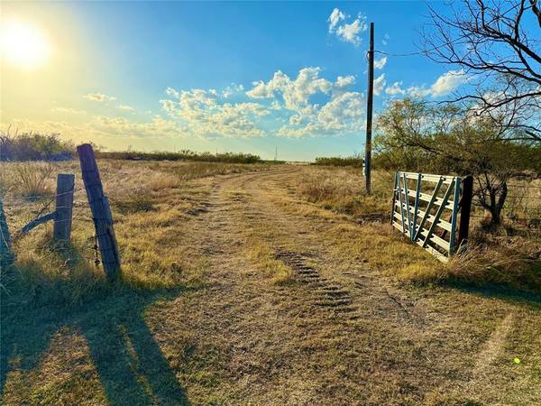 8340 FM 2393, Dean, TX 76305