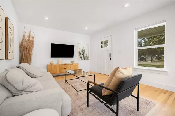 Dallas, TX 75214,6569 Ascot Lane