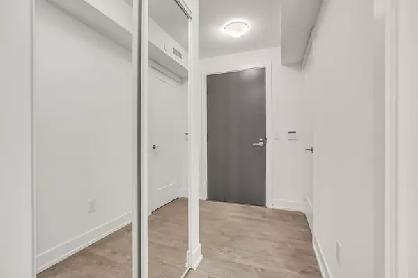 Toronto W08, ON M9A 0C8,5 Mabelle AVE #2235