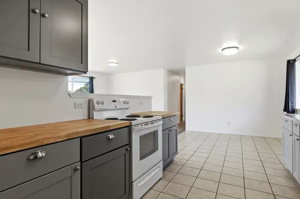 64-952 MAMALAHOA HIGHWAY, Kamuela, HI 96743