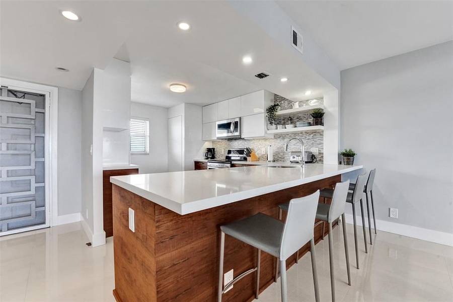 1523 E Hillsboro Blvd #1031, Deerfield Beach, FL 33441