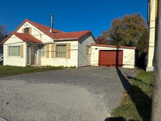 North Glengarry, ON K0C 1A0,235 Main ST N