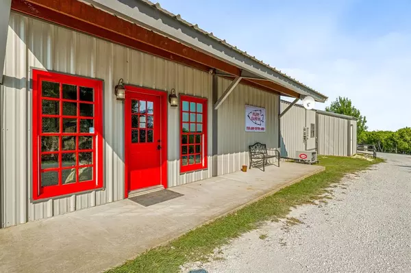 Glen Rose, TX 76043,1321 N Fm 56