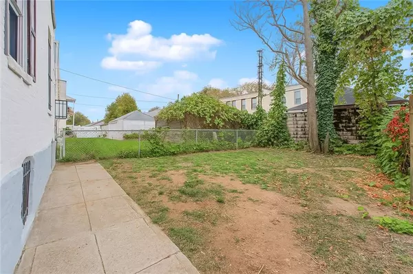 Brooklyn, NY 11235,2418 East 23rd ST