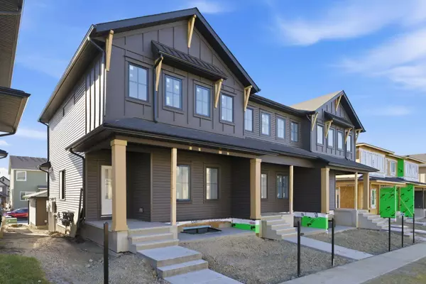 Airdrie, AB T4A 3P3,152 Lawson LN SE