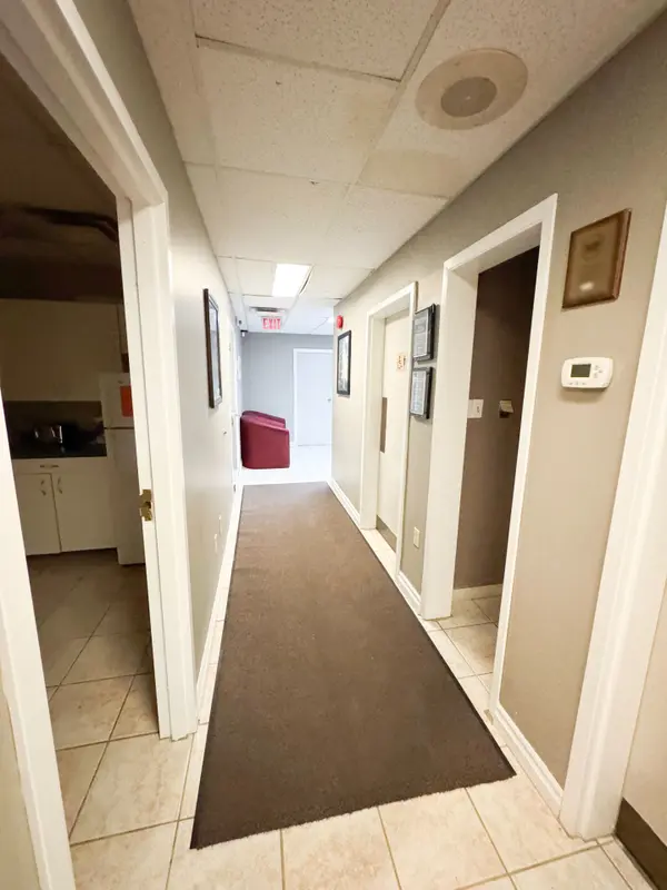 London South, ON N6J 2N4,540 Wharncliffe RD S #Suite G1-G2