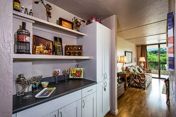 Kailua-kona, HI 96740,75-5865 WALUA RD #E735