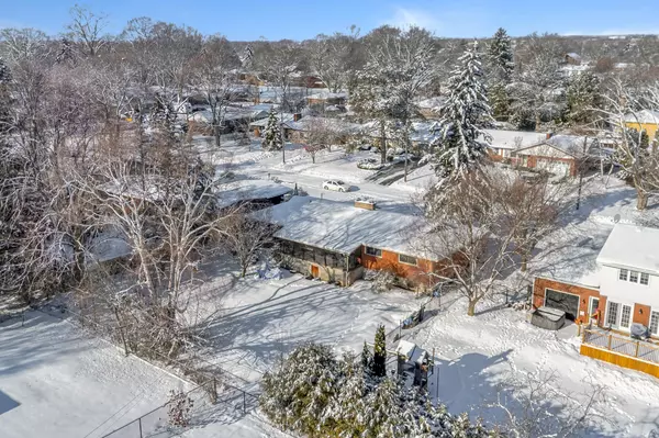 Belleville, ON K8N 1Y4,9 Sunset DR