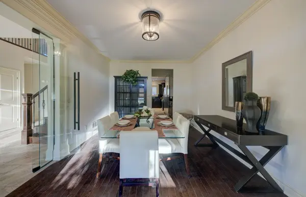 Niagara Falls, ON L2H 0B3,6379 Christopher CRES