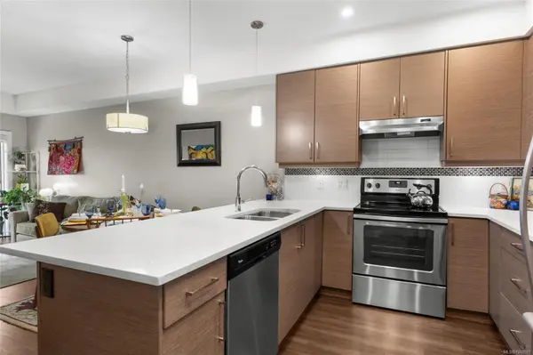 Central Saanich, BC V8M 1P7,7111 West Saanich Rd #203