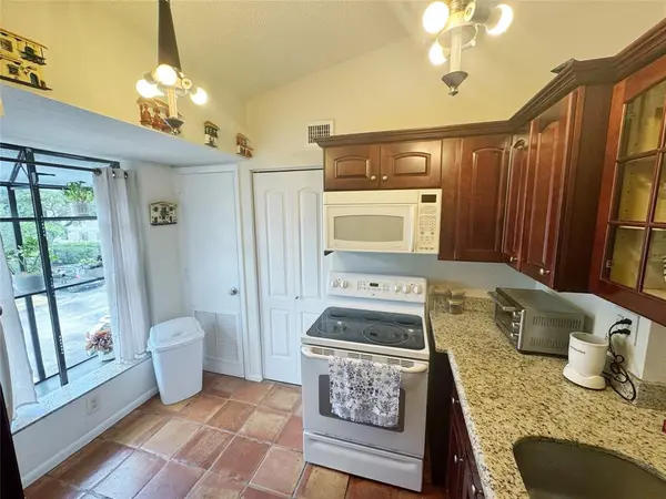 Pompano Beach, FL 33069,715 Gardens Dr #203