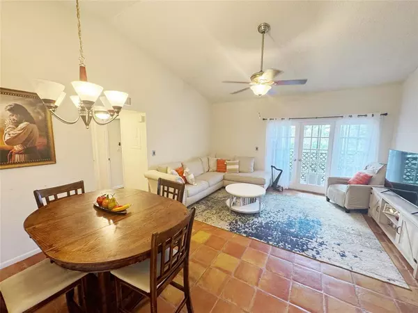 Pompano Beach, FL 33069,715 Gardens Dr #203