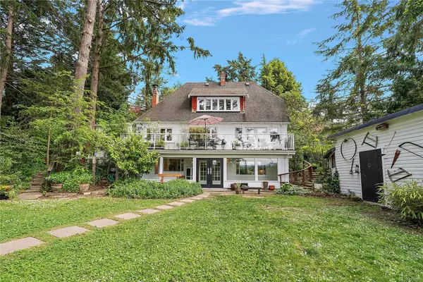 Saanich, BC V9A 2R8,3062 Admirals Rd