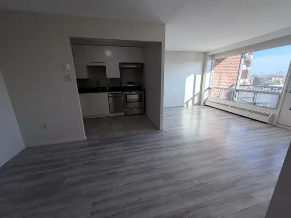 Cityview - Parkwoods Hills - Rideau Shore, ON K2E 6Z7,20 Chesterton DR #209