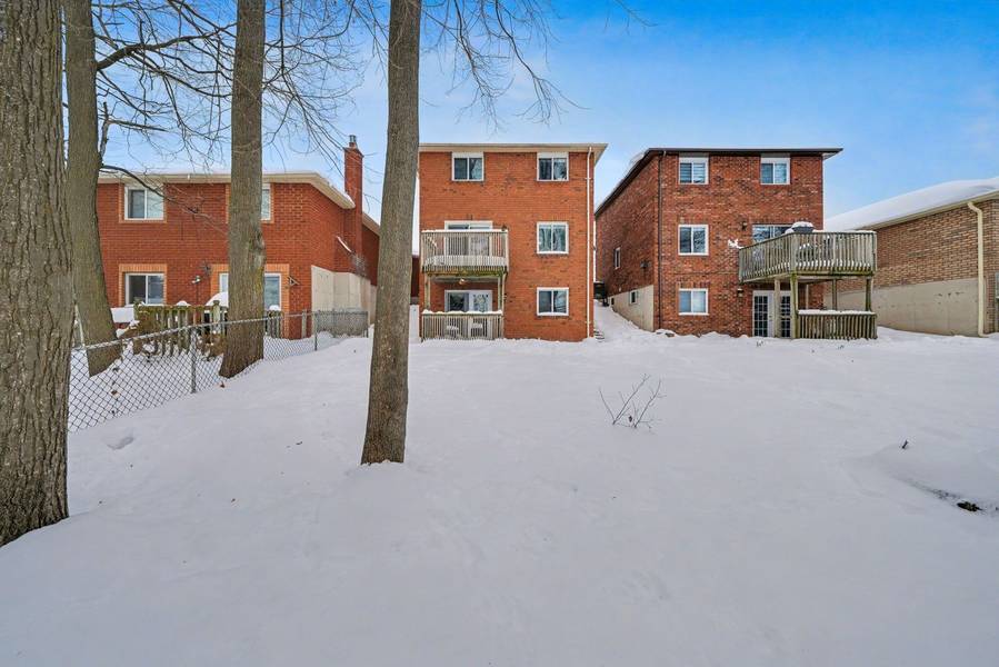 72 Ferguson DR #Basement, Barrie, ON L4N 7B5