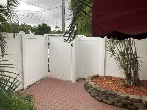 Oakland Park, FL 33334,1539 NE 32nd St