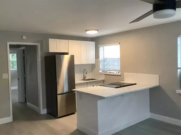 Oakland Park, FL 33334,1539 NE 32nd St