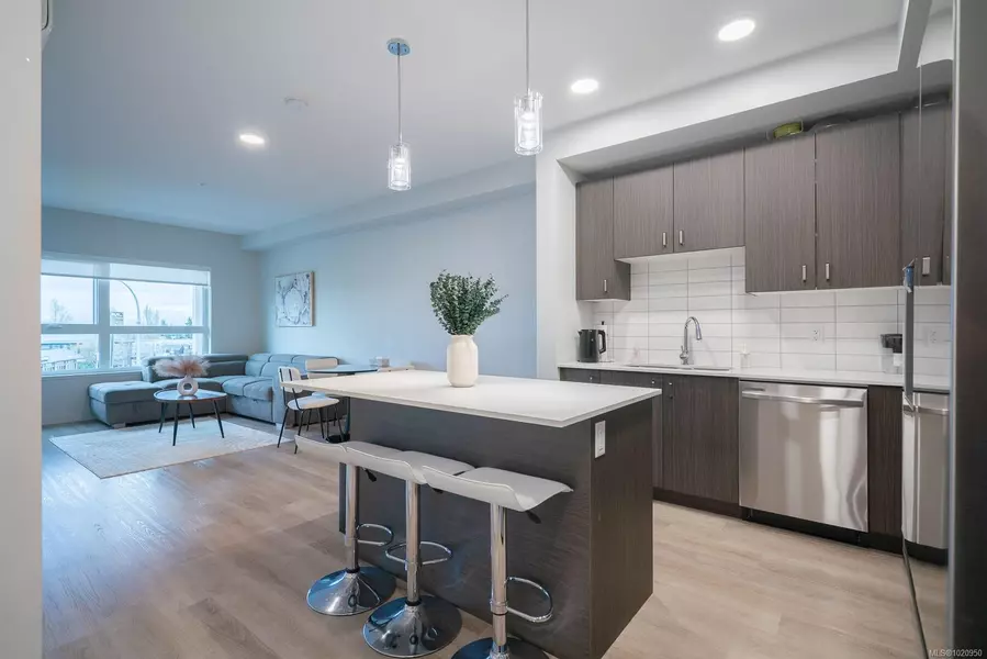 140 Jensen Ave W #209, Parksville, BC V9P 0H7