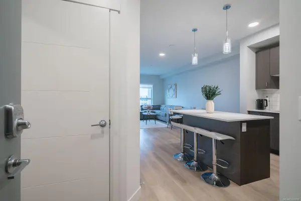 Parksville, BC V9P 0H7,140 Jensen Ave W #209