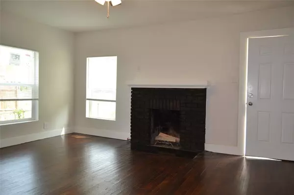 Sherman, TX 75090,608 S Loving Avenue