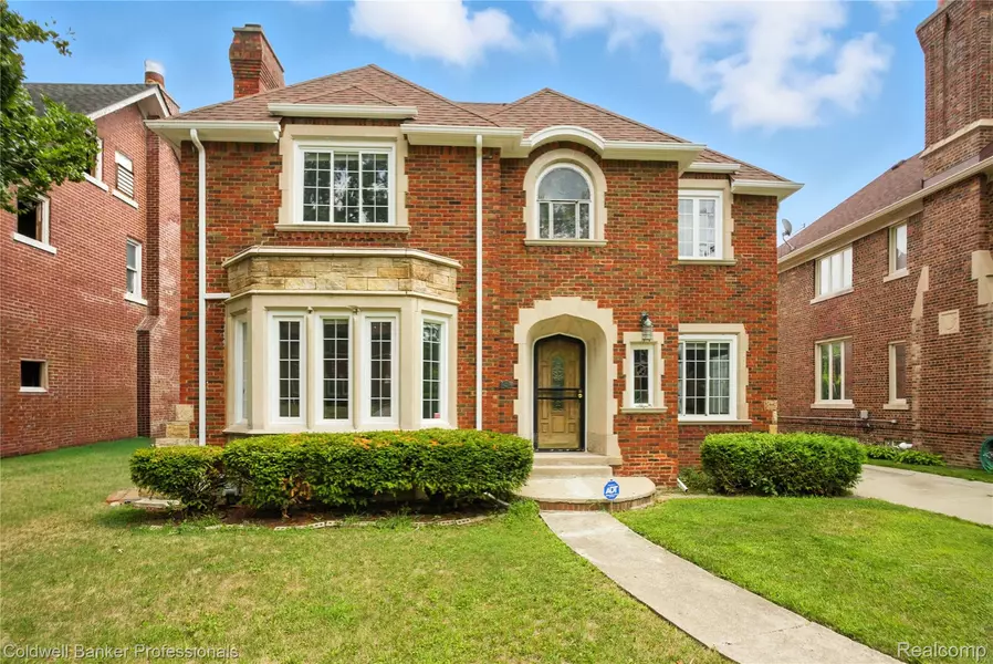 17204 Wildemere ST, Detroit, MI 48221