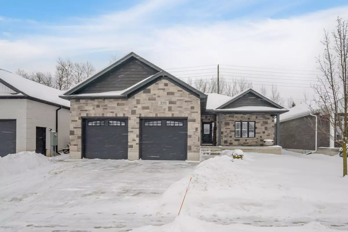 North Perth, ON N4W 1H2,450 Rogers RD