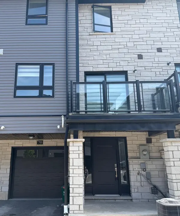 Cambridge, ON N1T 0E5,51 Sparrow AVE #70