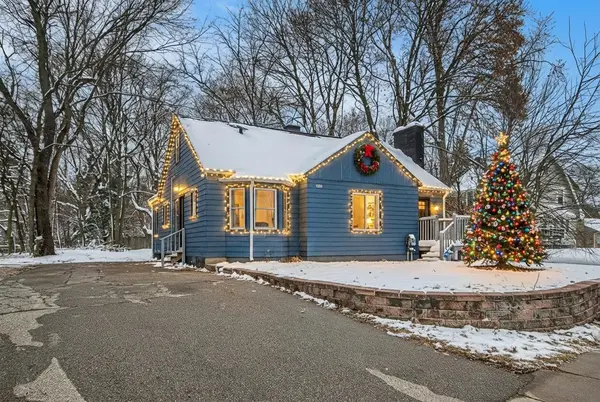 3040 W Michigan AVE, Kalamazoo, MI 49006