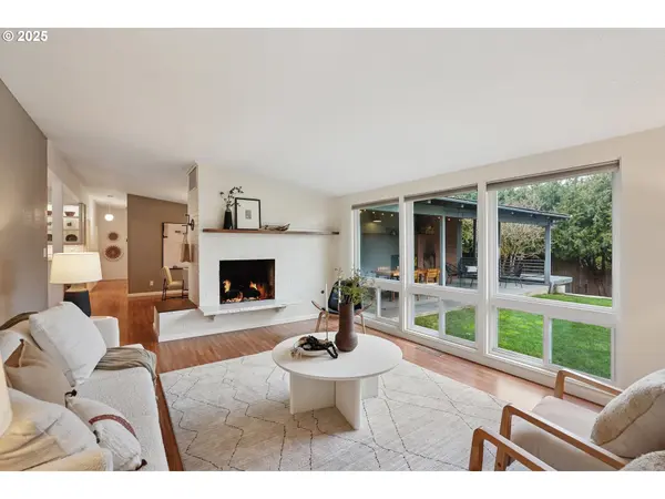 Portland, OR 97225,1935 SW WYNWOOD AVE