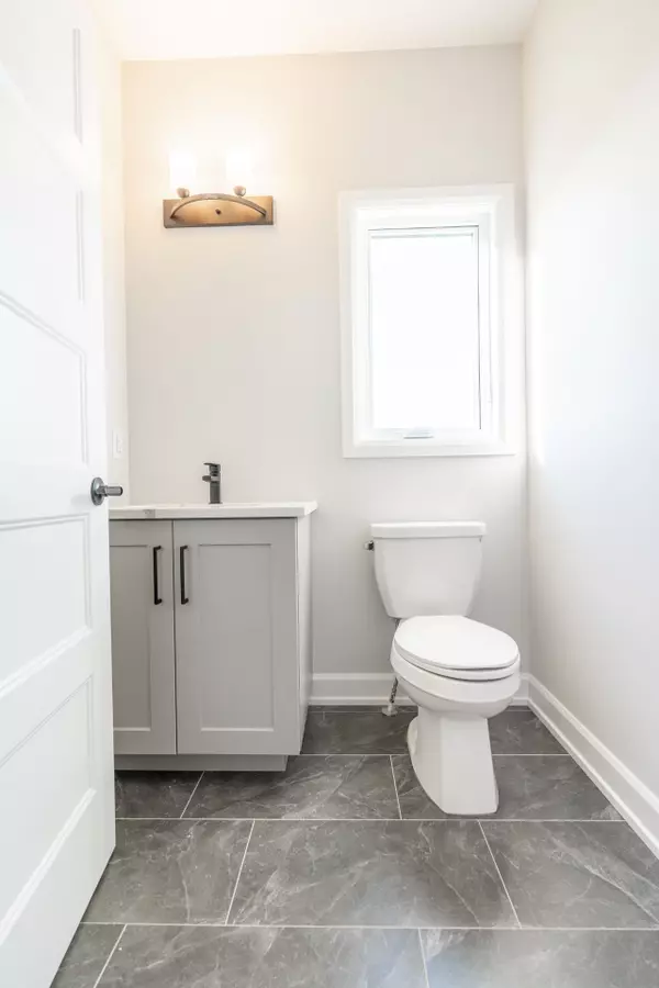 Cornwall, ON K6J 0C5,1404 Caroline CT