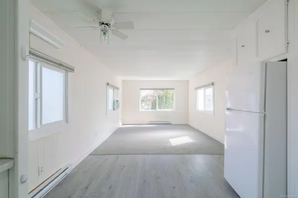 Nanaimo, BC V9R 1N1,80 Fifth St #30