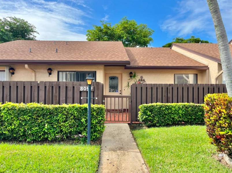 809 Sky Pine Way #F, Greenacres, FL 33415