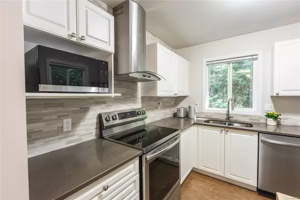 Qualicum Beach, BC V9K 2M5,440 Schley Pl #208