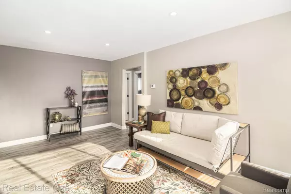 Southfield, MI 48075,17638 New Hampshire DR