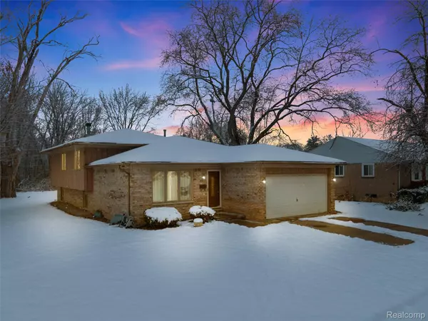 Inkster, MI 48141,26430 Penn ST