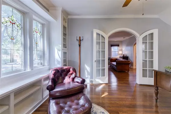 Dallas, TX 75206,5407 Merrimac Avenue