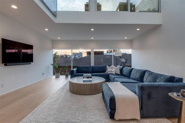 Dallas, TX 75204,4626 Coles Manor Place #103